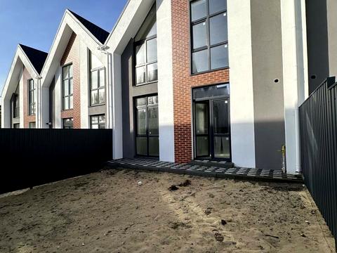 будинок за адресою 11-та Лінія вул., 1