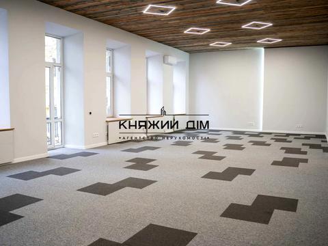 комерційна за адресою Богдана Хмельницького вул., 51-Б