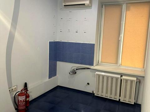 комерційна за адресою Володимира Івасюка просп. (Героїв Сталінграду), 6