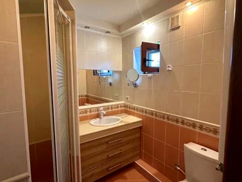 будинок за адресою Центральна вул.