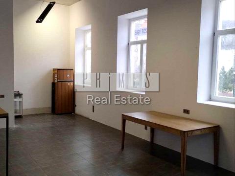 комерційна за адресою Кожум'яцька вул., 20-Б