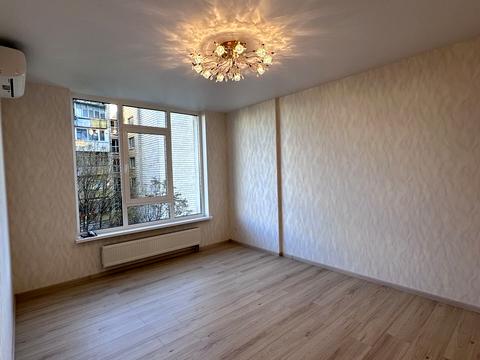 квартира по адресу Любомира Гузара просп. (Космонавта Комарова), 15