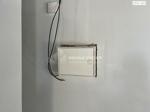 комерційна за адресою Тернопільська вул., 17