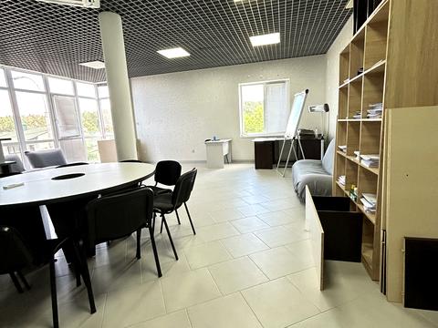 комерційна за адресою Поповича, 8А/1