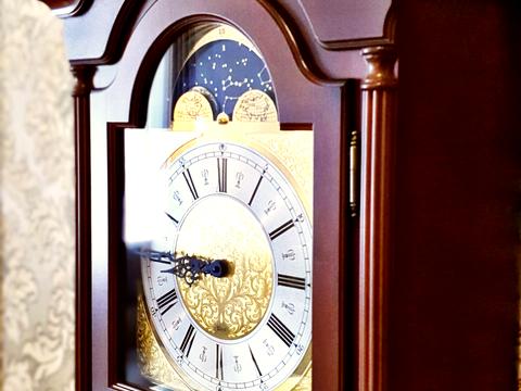 комерційна за адресою Чарівна вул., 38-Б