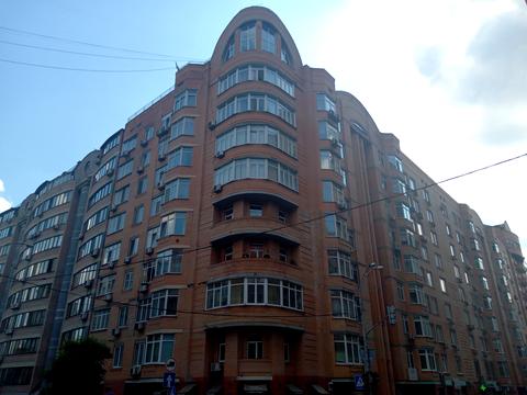 комерційна за адресою Павлівська вул., 17