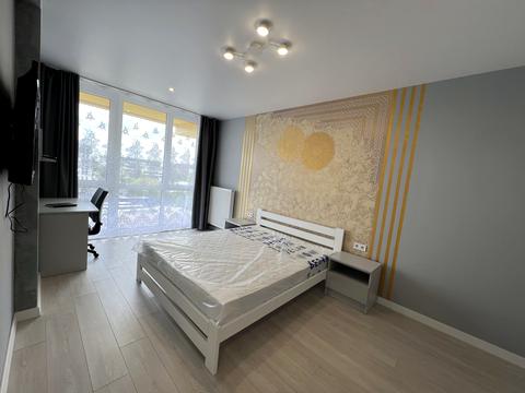 квартира за адресою Дениса Січинського вул., 2