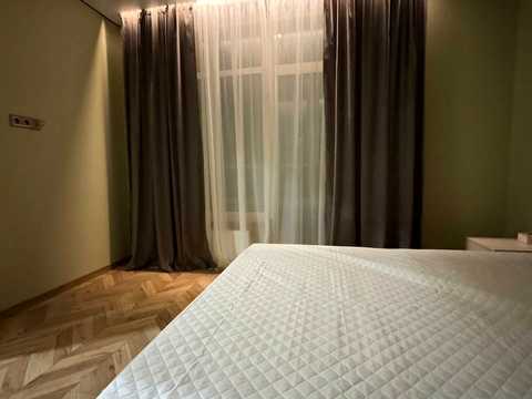 квартира по адресу Олеся Бердника ул., 1-Г