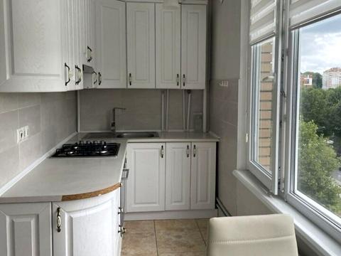 квартира за адресою Зарічанська вул., 4