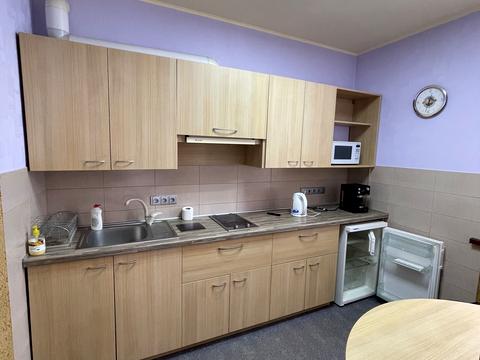 комерційна за адресою Миколи Міхновського бульв. (Дружби Народів), 14-16