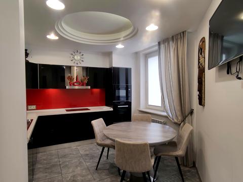 квартира за адресою Саперно-Слобідська вул., 10