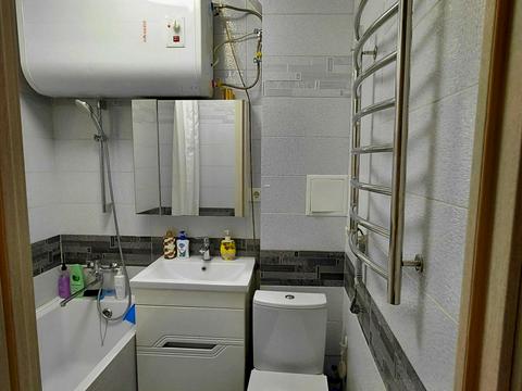 квартира за адресою Космонавтів вул., 18