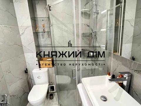 квартира за адресою Дніпровська набережна вул., 17В