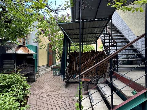 комерційна за адресою Глиняна вул., 40Б