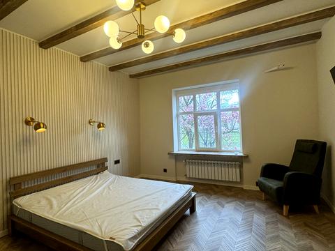 квартира за адресою набережна Незалежності вул., 9