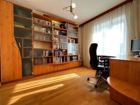 квартира за адресою Незалежності бульв. (50 років Жовтня), 12В