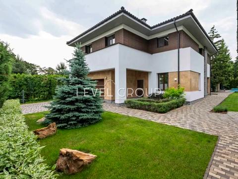 будинок за адресою Анатолія Солов'яненка вул.