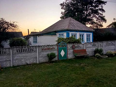 дом по адресу пгт. Драбов, Незалежності