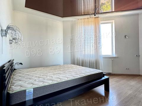 квартира за адресою Дмитра Чижевського вул. (Петра Чаадаєва), 2