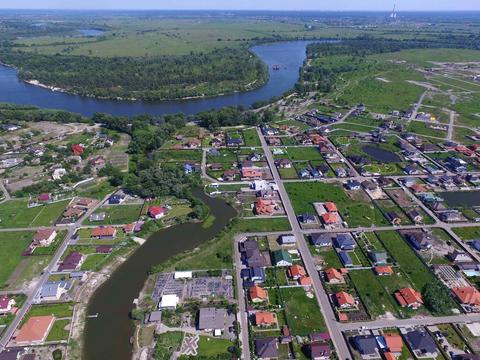 участок по адресу Вишнева