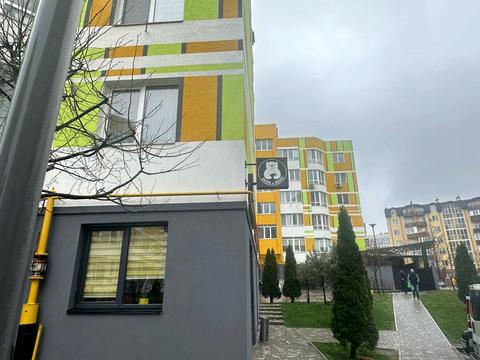 комерційна за адресою Мечникова вул., 108-А