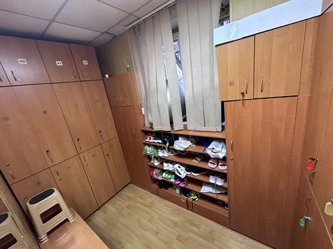 комерційна за адресою Олега Адамовського вул. (Камська), 2