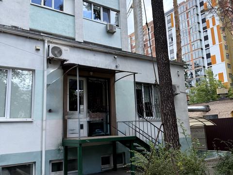 комерційна за адресою Мінеральна, 7е