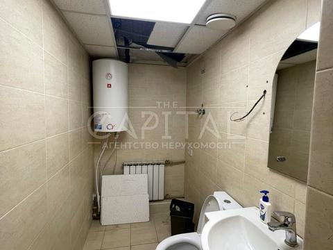 комерційна за адресою Архітектора Городецького вул., 4