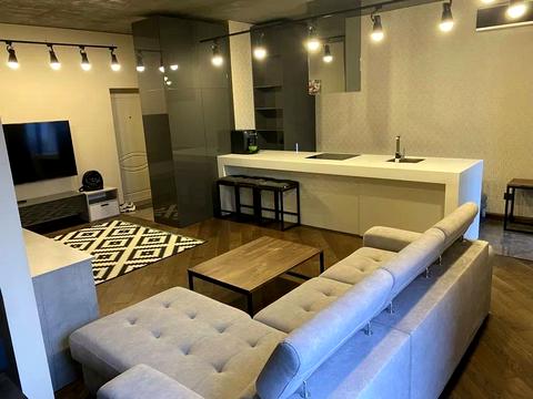 квартира за адресою Вишнева вул., 28