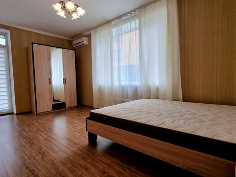 квартира за адресою Сергія Данченка вул., 10