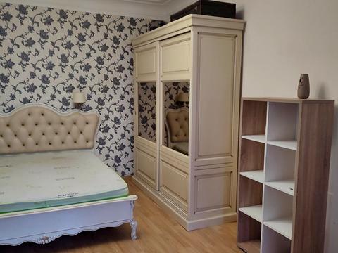 квартира за адресою Дмитра Яворницького просп. (Карла Маркса), 70