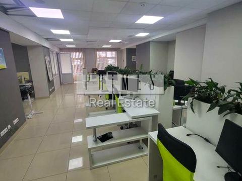 комерційна за адресою Володимира Івасюка просп. (Героїв Сталінграду), 2-Д