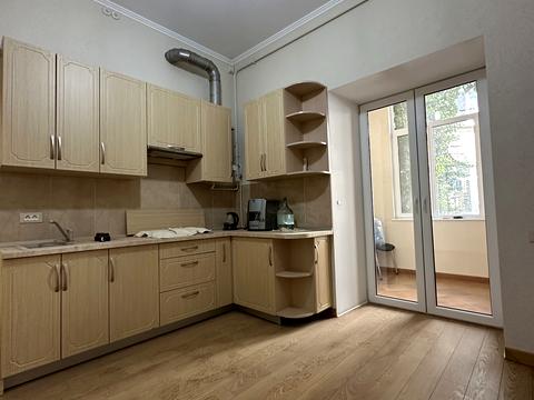 коммерческая по адресу Новосельского ул., 97