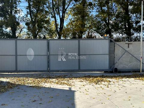 коммерческая по адресу Верхний Вал ул., 1