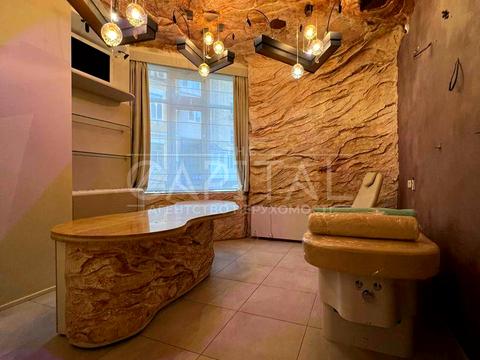 коммерческая по адресу Саксаганского ул., 37-К