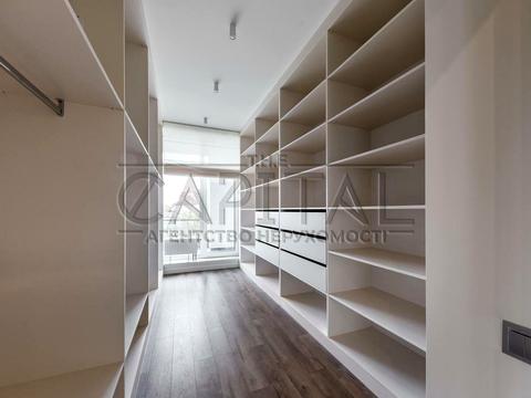 будинок за адресою Вишнева вул.