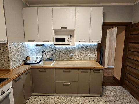квартира за адресою Ревуцького вул., 54