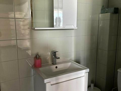комерційна за адресою Бастіонна вул., 1