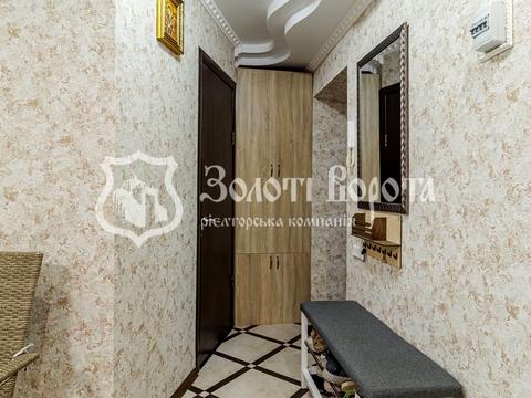 квартира за адресою Русанівський бульв., 4