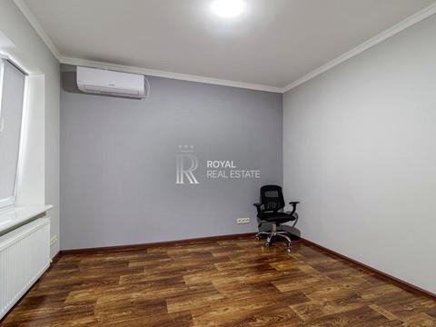 комерційна за адресою Володимира Самійленка вул. (Холмогорська), 17