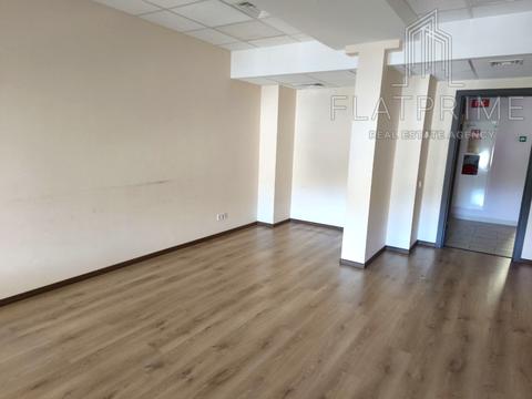 коммерческая по адресу майдан Незалежності пл., 2-А