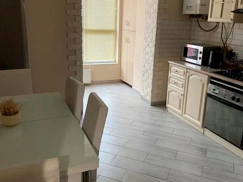 квартира за адресою Богдана Хмельницького вул., 230а