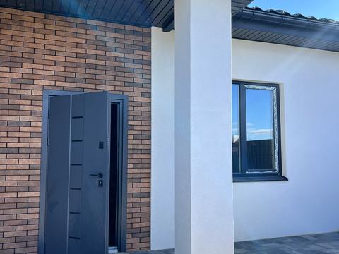 будинок за адресою Успішна