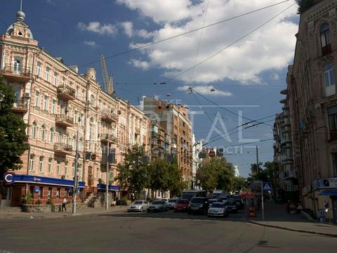 коммерческая по адресу Саксаганского ул., 84