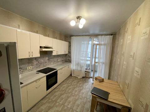 квартира за адресою Європейського Союзу просп. (Правди), 45