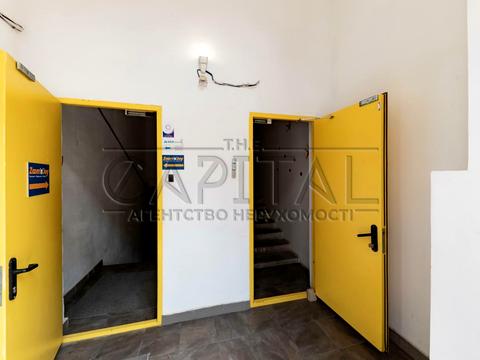 комерційна за адресою Воздвиженська вул., 48