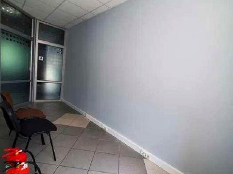 комерційна за адресою Ігорівська вул., 12б