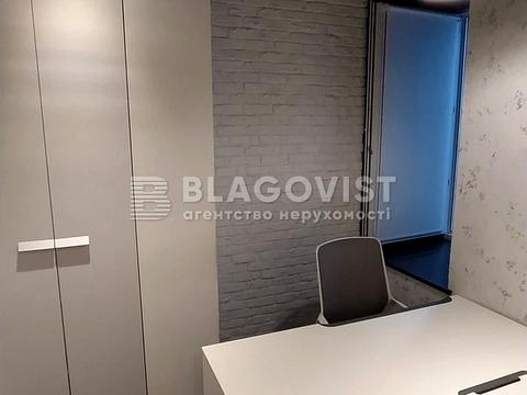 коммерческая по адресу Малая Житомирская ул., 20-В