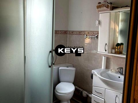 дом по адресу Будівельників вулиця, 18