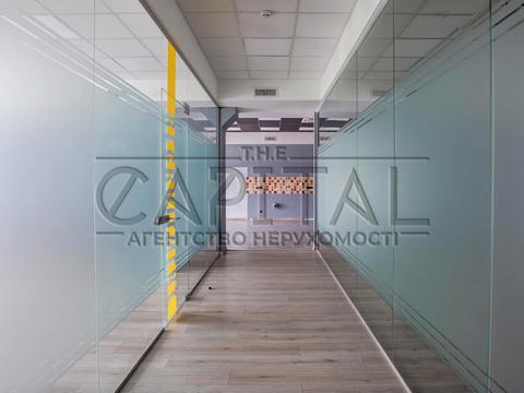 комерційна за адресою Вацлава Гавела бульв. (Івана Лепсе), 4